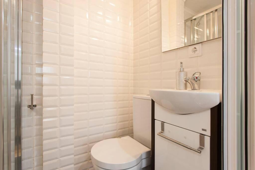 Appartement Charming In Mouraria